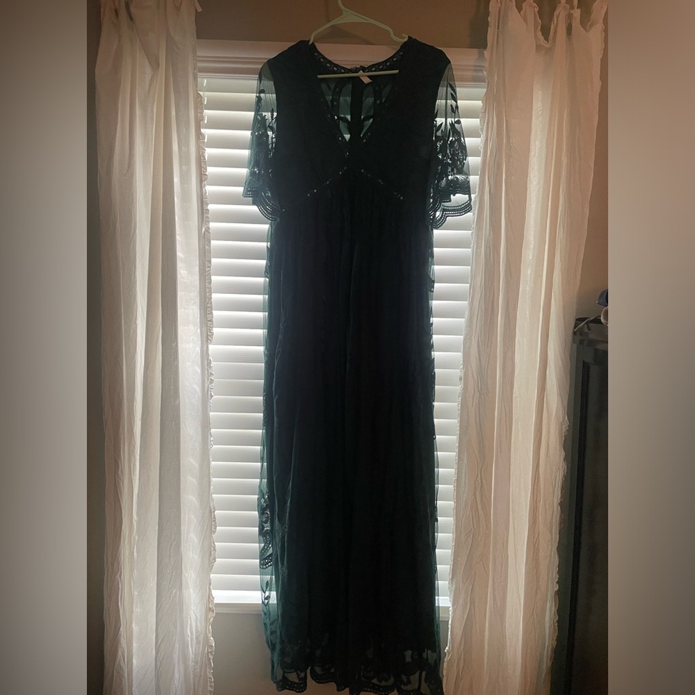 EUC Pink Blush Forest Green Lace Mesh Overlay Maternity Maxi Dress, Size L